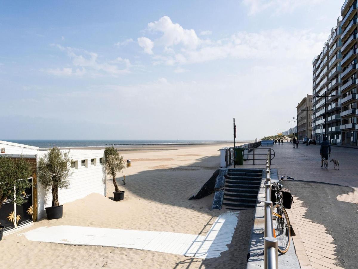 Le Boucanier - Omheinde Stacaravan Aan Zee Middelkerke Esterno foto